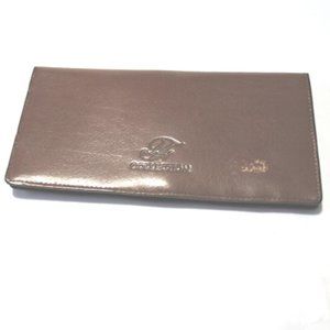 Woman's wallet